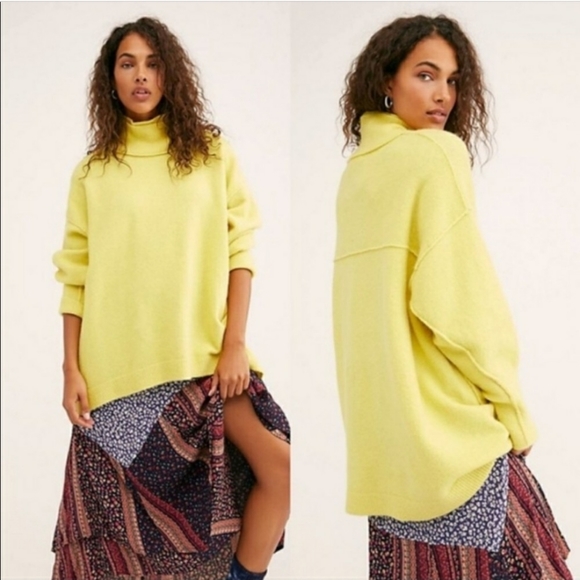 FREE PEOPLE After glow Mock Neck Oversized Sweater - Picture 2 of 6